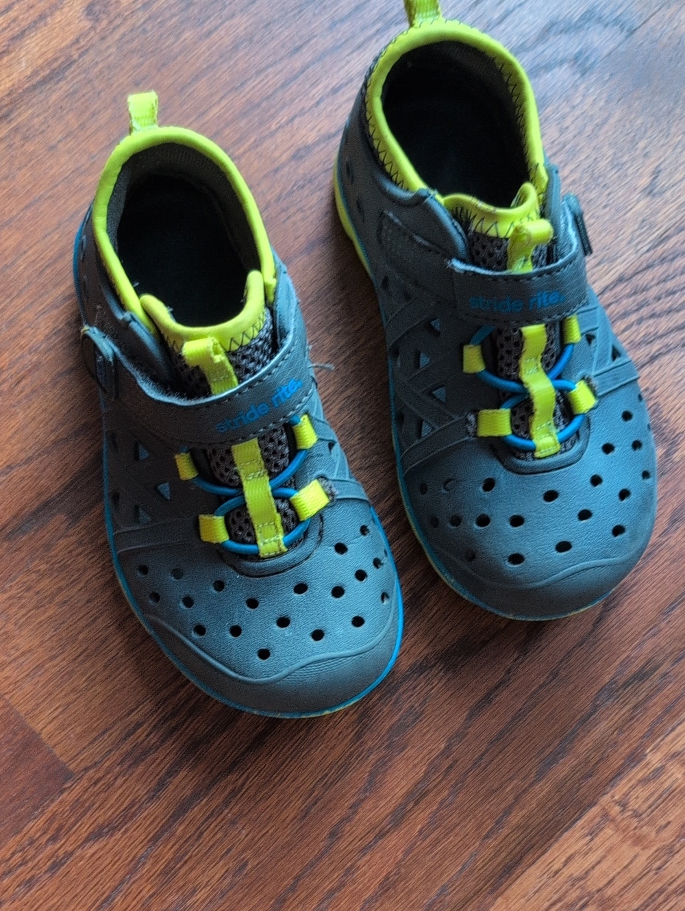 Stride Rite Kids Gray and Lime Water Shoes 8T